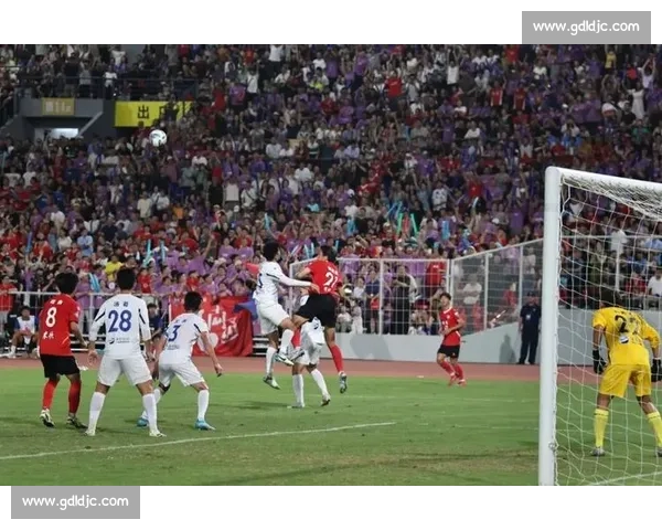 南通 “南哥” 十年青训铸国脚 苏超赛场闪耀本土之光 南通 “南哥” 十年青训铸国脚 苏超赛场闪耀本土之光