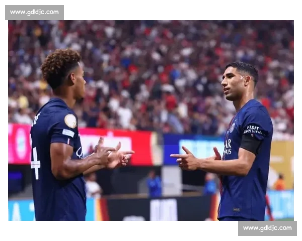 德转北非历史最贵阵:萨拉赫 1.5 亿领衔,阿什拉夫在列 德转北非历史最贵阵:萨拉赫 1.5 亿领衔,阿什拉夫在列